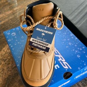 Skechers waterproof boys toddler youth brown boot. BRAND NEW WITH TAGS AND BOX